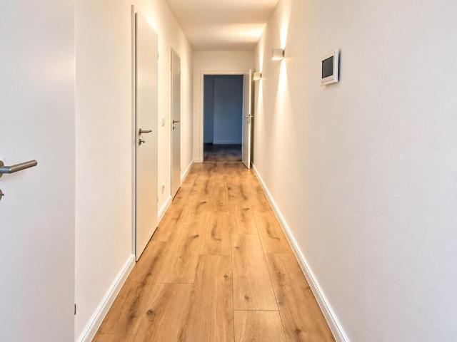Hell & modern: 3 Zimmer mit Einbauküche in Bremen Blumenthal
