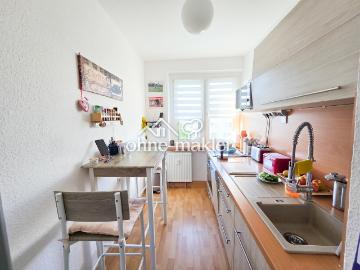 Hell, Einbauküche, modern, zur Eigennutzung