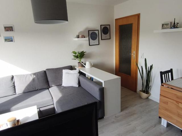 Hell & gemütlich, modernisiertes 2 Zimmer Apartment