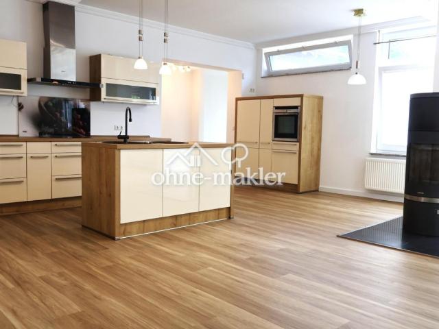Hell geschnittene 105 m² Einliegerwohnung mit Terrasse & Wohnküche