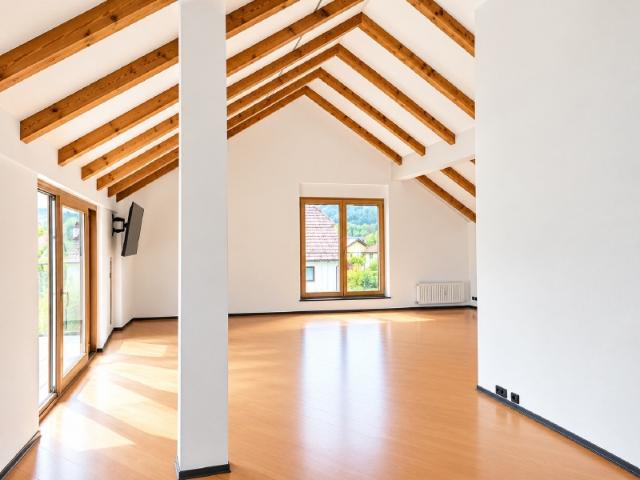 Hell & großzügig Ihre Dachgeschosswohnung in Bruckmühl