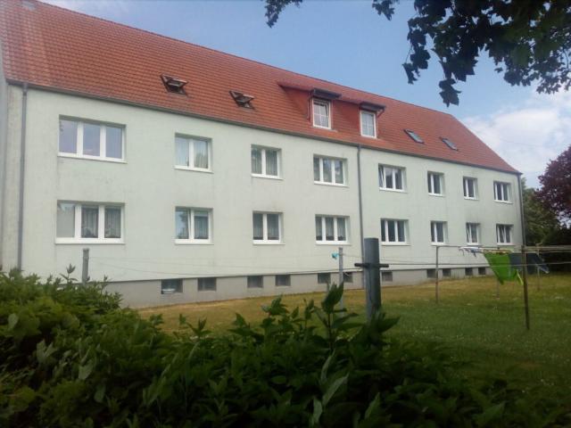Hell, Ruhig, 3 Zimmer, Saniert, faire Miete, sofort beziehbar!