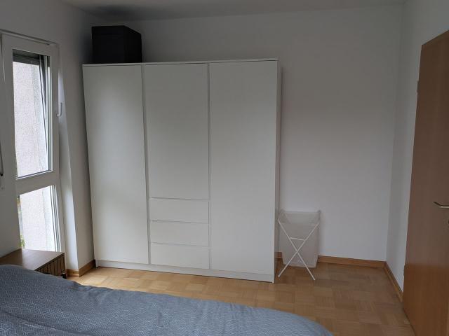 Hell, wohnlich, vollmöbliert! Wohnung nahe Johannisthaler Park für den vorübergehenden Wohnbedarf, Berlin Amsterdam Apartments for Rent