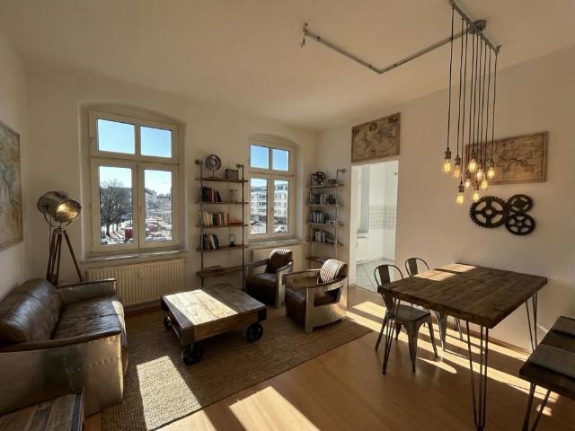 Helle 42 m² Wohnung mit Balkon in Zwickau zu vermieten
