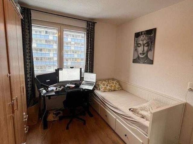 Helle 4 Raumwohnung Mietbeginn ab sofort