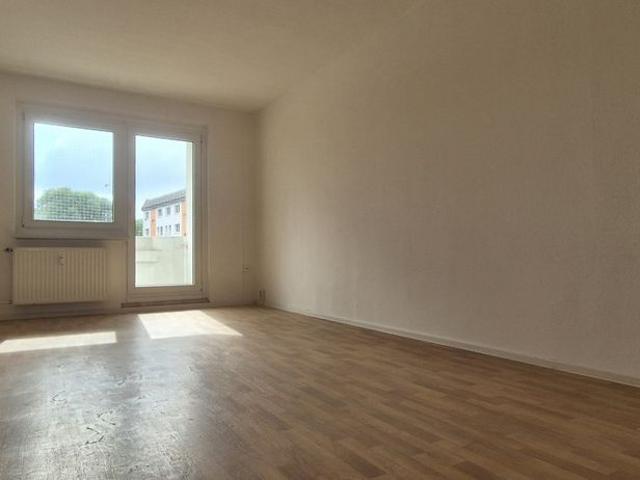 Helle 4 Raum Wohnung mit Balkon und Gäste WC | 86,54 m²