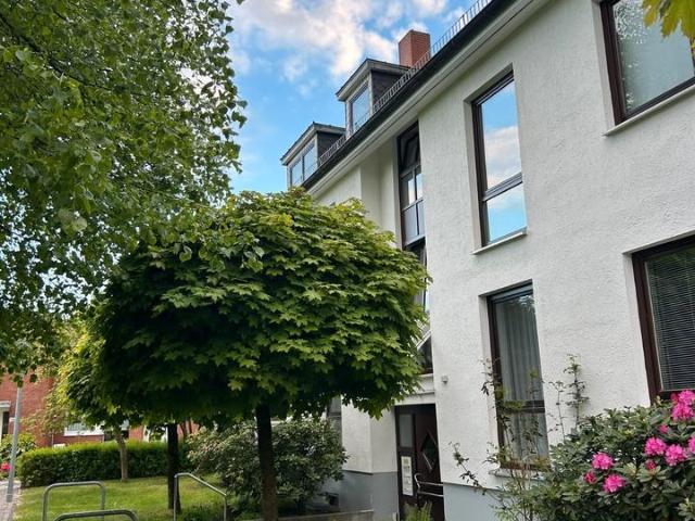 Helle 4 Zi. Maisonettewohnung mit Balkon & Weitblick in Lesum