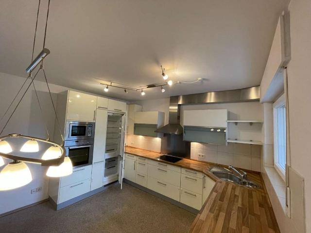 Helle 4 Zi. Wohnung in ruhiger Lage Waldrandgebiet Rauer Kapf in Böblingen