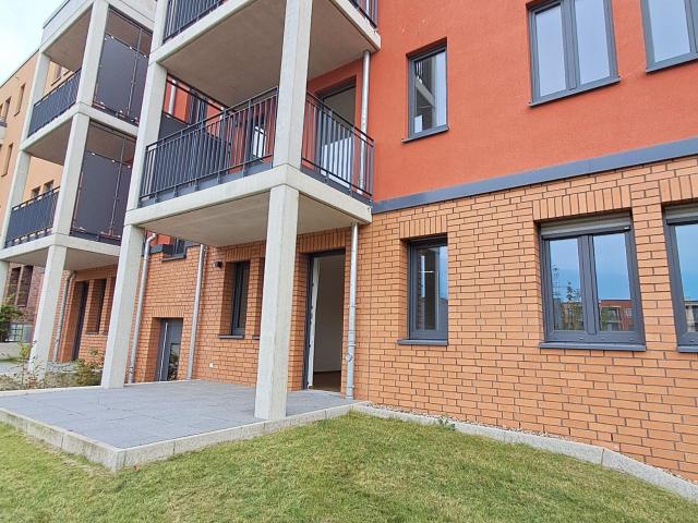 Helle 4 Zimmer Wohnung mit Terrasse und Balkon Einziehen und Wohlfühlen!