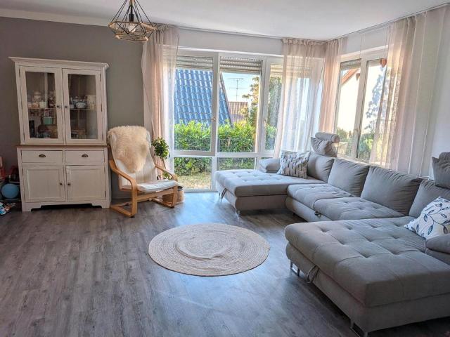 Helle 4 Zimmer Wohnung mit Terrasse in Göppingen Hohenstaufen