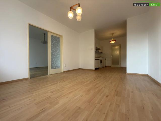 Helle 4 Zimmer Wohnung mit zwei Balkonen, Lift & neuer Küche in ruhiger Lage von Knittelfeld