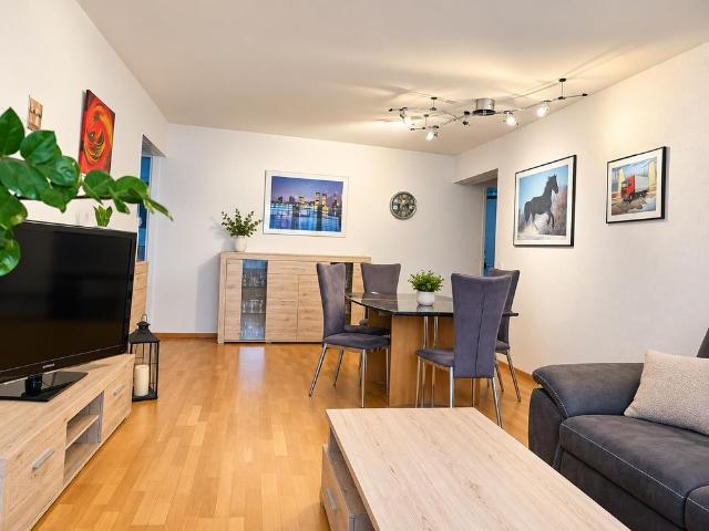 helle 4 Zimmer Wohnung mit Balkon in Bettlach zu vermieten!