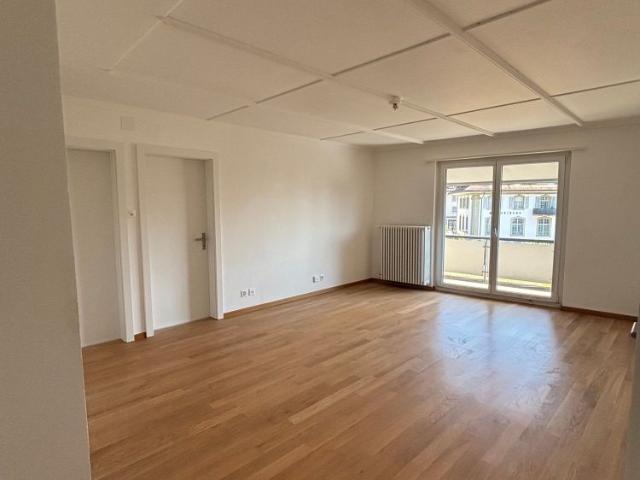 Helle 4 Zimmer Wohnung mit Balkon in Herzogenbuchsee – ab sofort verfügbar