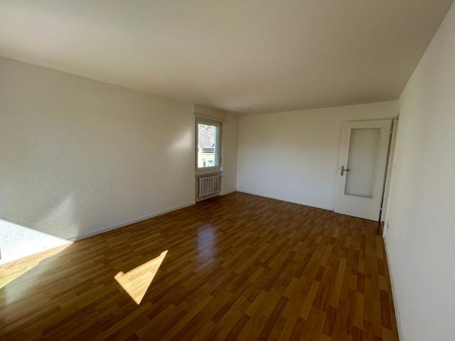 Helle 4 Zimmer Wohnung mit Balkon in Niedergösgen – frisch renoviert!