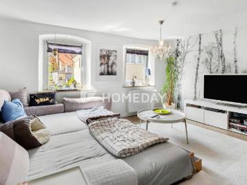 Helle 4 Zimmer Wohnung mit Balkon und Stellplatz auf ca. 95 m² Wohnfläche