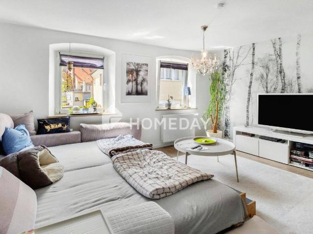 Helle 4 Zimmer Wohnung mit Balkon und Stellplatz auf ca. 95 m² Wohnfläche