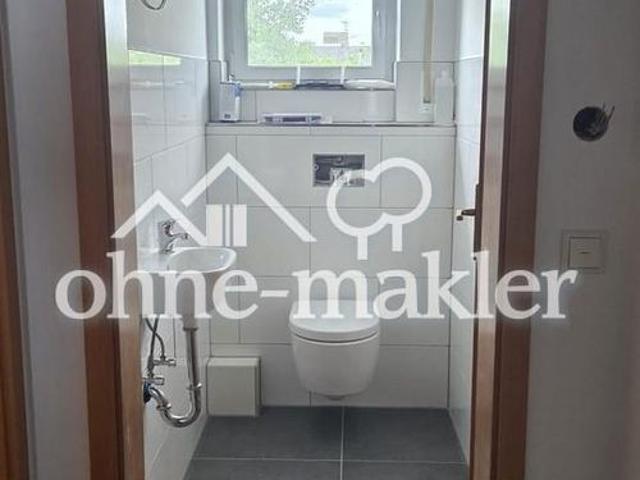 Helle 4 Zimmer Wohnung mit Balkon und Stellplatz in Thüngersheim