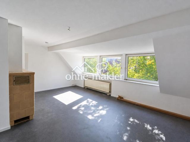 Helle 4 Zimmer Wohnung mit Einbauküche in zentraler Lage