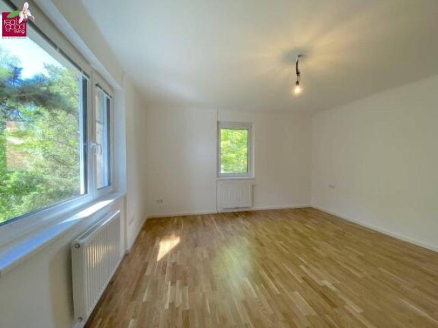 Helle 4 Zimmer Wohnung mit Garage und Gemeinschaftsgarten in ruhiger Lage von Hietzing