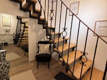 Helle 4 Zimmer Wohnung mit Loggia und Tiefgarage