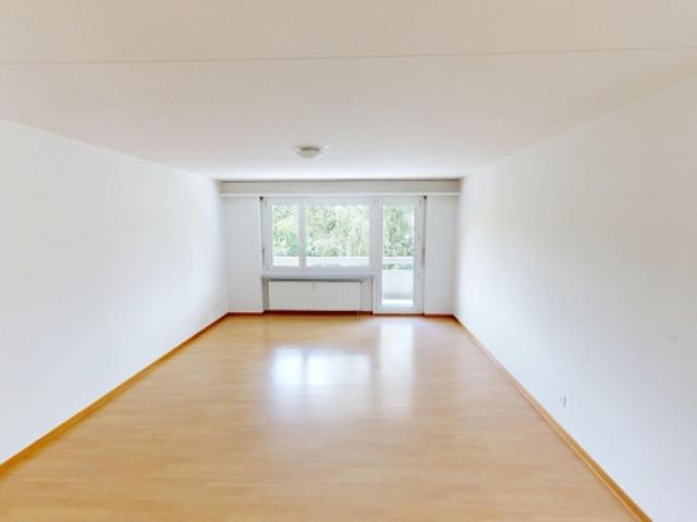 Helle 4 Zimmer Wohnung nahe Zürichsee in Schmerikon befristet bis 30.06.2027