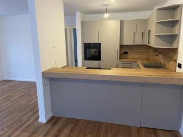 Helle 4 Zimmer Wohnung in Hoopte an der Elbe