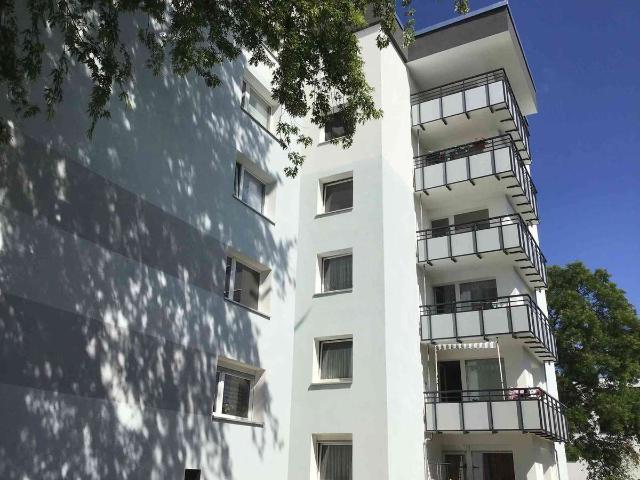 Helle 4 Zimmer Wohnung wartet auf nette Mieter!