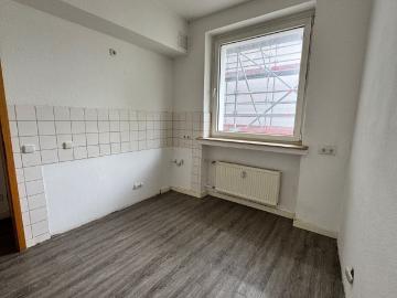 Helle 4 Zimmer Wohnung zentral in Essen Frohnhausen!