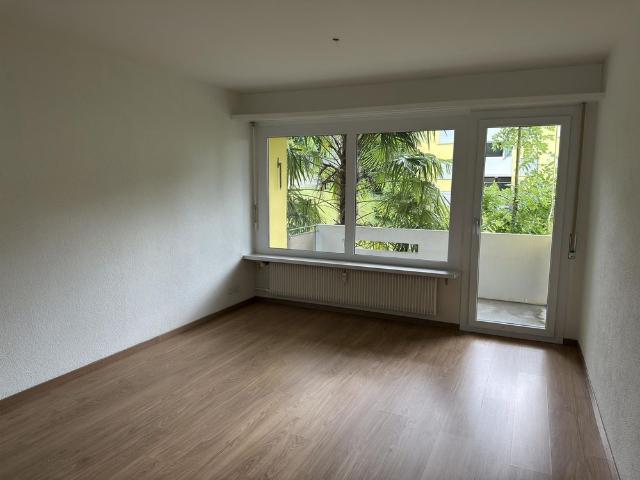 Helle 4 Zimmer Wohnung