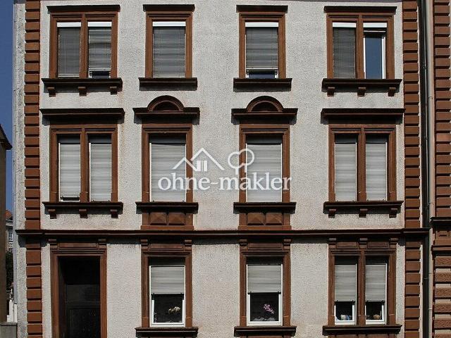 Helle 4 Zimmer Altbauwohnung in zentraler Lage von Pirmasens
