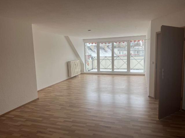 Helle 4 Zimmer Dachgeschosswohnung in Altberesinchen