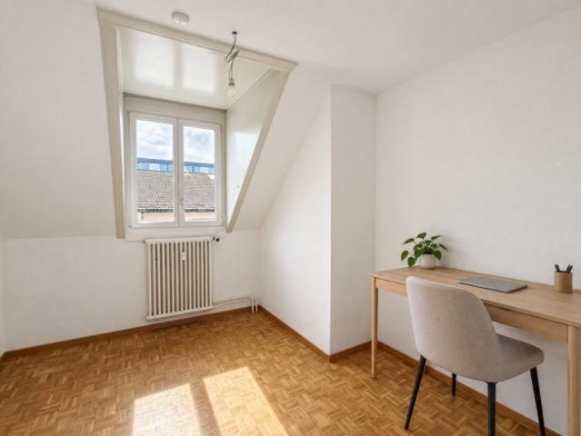 Helle 4 Zimmer Dachwohnung im 3. OG in Zentrumsnähe von St. Gallen