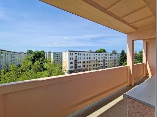 Helle 4 Zimmerwohnung mit großem Balkon und Ausblick