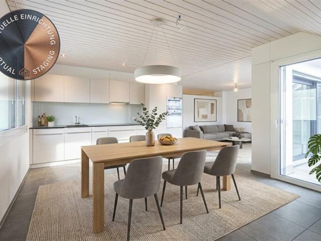 Helle 4.5 Zimmer Dachwohnung mit Balkon in Nesselnbach