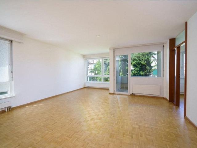 Helle 4.5 Zimmer Wohnung 100 m² zum Wohlfühlen