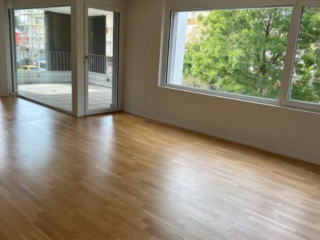 Helle 4.5 Zimmer Wohnung mit Balkon in Bremgarten