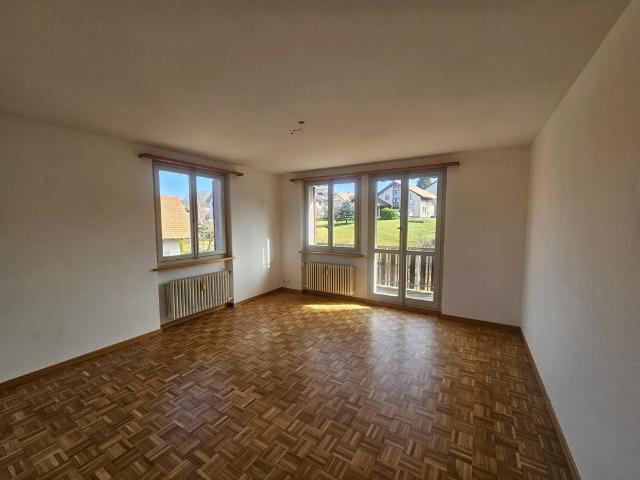 Helle 4.5 Zimmer Wohnung mit Balkon in Schwarzenburg mieten