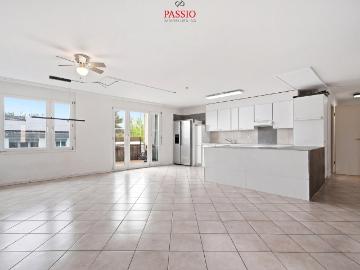 Helle 4.5 Zimmer Wohnung mit Carport an zentraler & ruhiger Lage