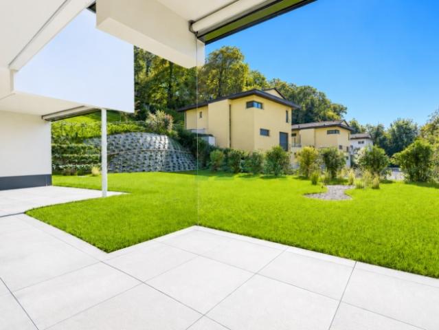 Helle 4,5 Zimmer Wohnung mit grosser Terrasse und privatem Garten