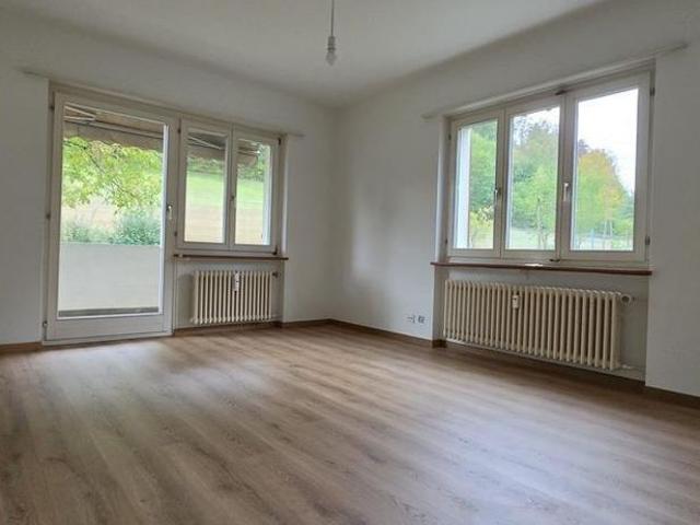 HELLE 4.5 ZIMMER WOHNUNG MIT SONNIGEM BALKON IN LIESTAL!