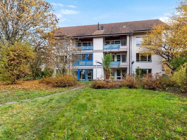 Helle 4.5 Zimmer Wohnung zum Wohlfühlen mit Balkon