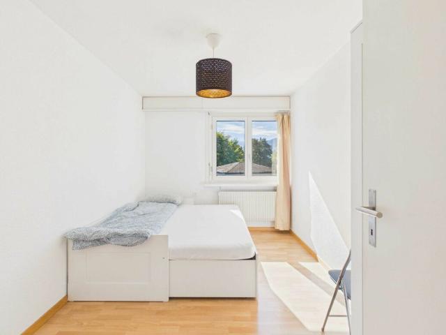 Helle 4.5 Zimmerwohnung mit sonnigem Balkon