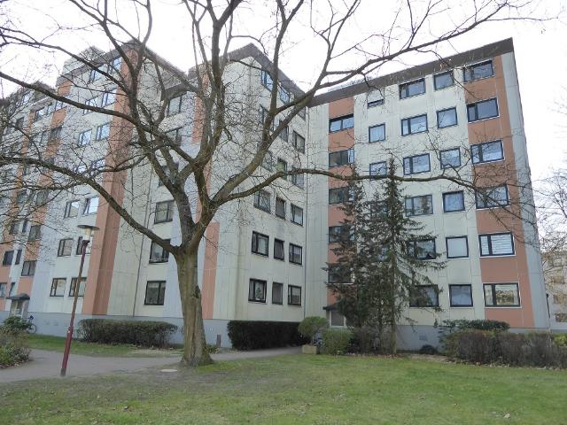 Helle 5 Zimmer Wohnung mit Balkon in Isernhagen Altwarmbüchen
