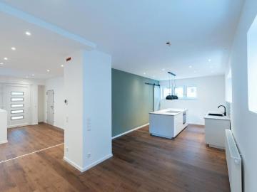 Barrierefrei 5 Zimmer Wohnung mit Garage, KellerHobbyraum