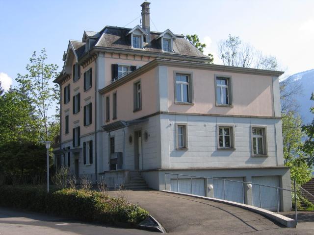 Helle 5 Zimmerwohnung mit Blick auf See und Berge