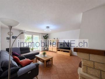 Helle 5,5 Zimmer Wohnung mit Aufzug und Garage