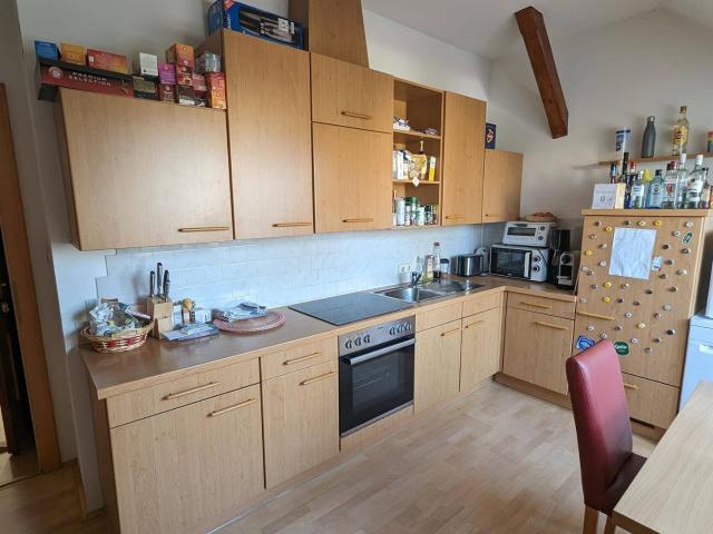 Helle 62 m² DG Wohnung FH Nähe