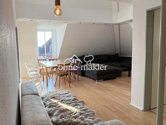 Helle 62 m² Galeriewohnung mit Einbauküche & Stellplatz in Weingarten