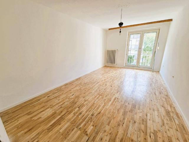 Helle 6 Zimmer Wohnung – Ideal für eine Wohngemeinschaft in Salzburg Itzling!