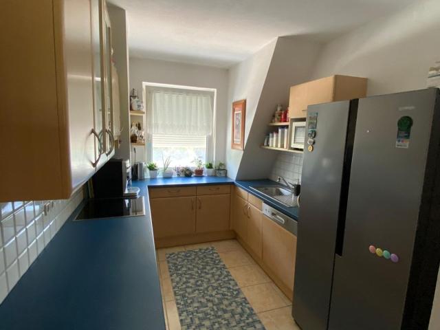 Helle 71 m² Wohnung mit Einbaumöbel, Parkplatz und Nähe s1 ohne Maklerprovision